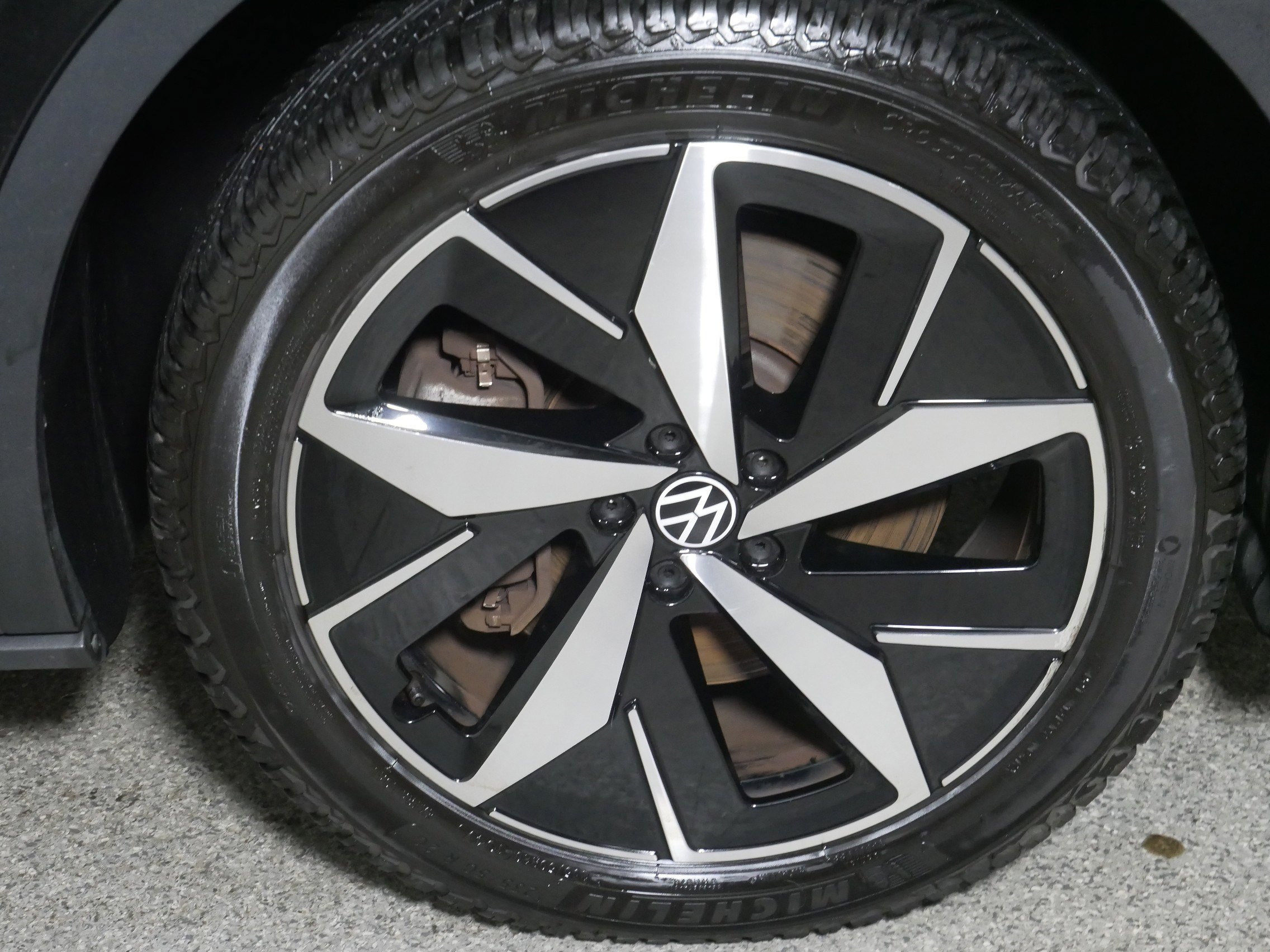 Used 2023 Volkswagen ID.4 Pro S image 15