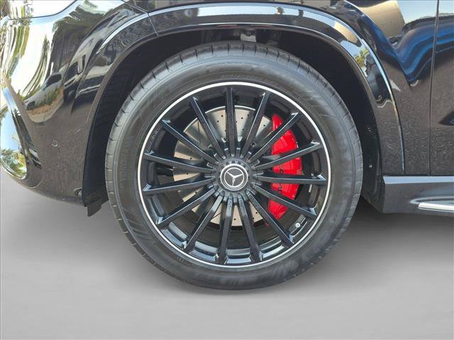 New 2026 Mercedes-Benz GLS 63 AMG 4MATIC image 9