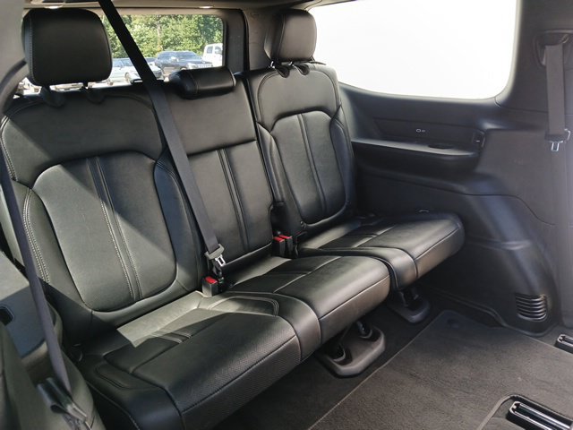 Used 2024 Jeep Wagoneer Series II AWD/4WD image 16