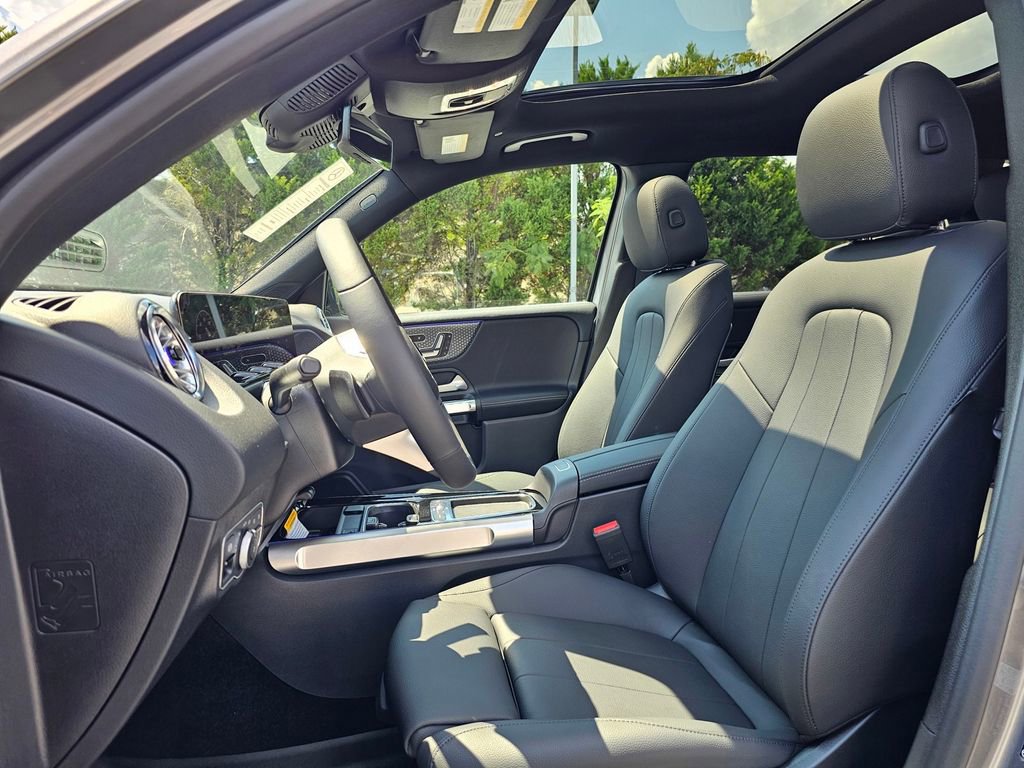 Used 2026 Mercedes-Benz GLB 250 image 14