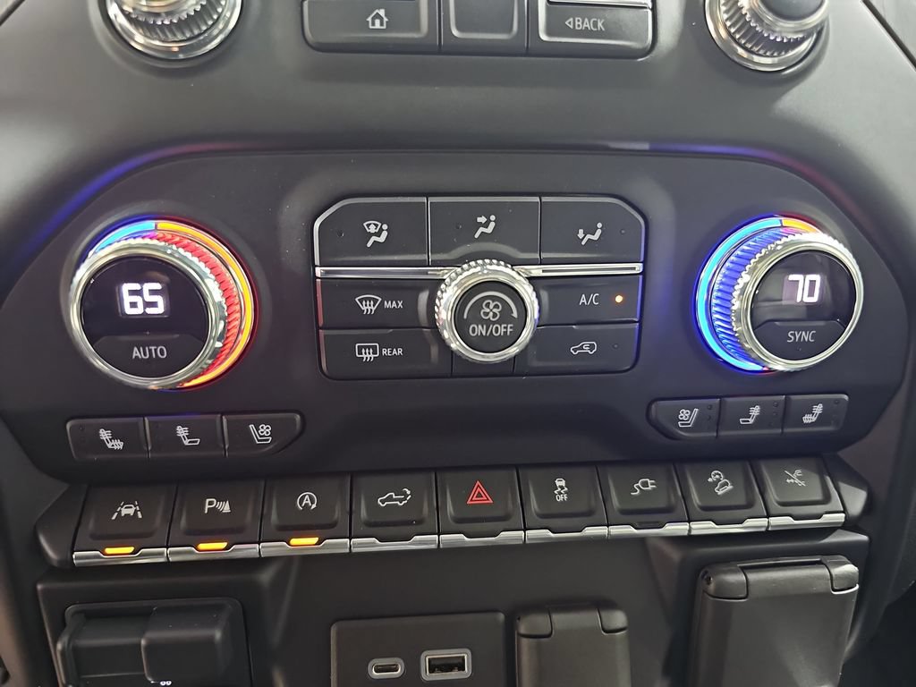 Certified 2021 GMC Sierra 1500 Denali w/ Denali Ultimate Package AWD/4WD image 27