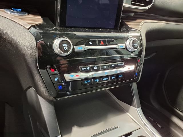 Used 2023 Ford Explorer Limited w/ Limited Technology Package RWD image 15