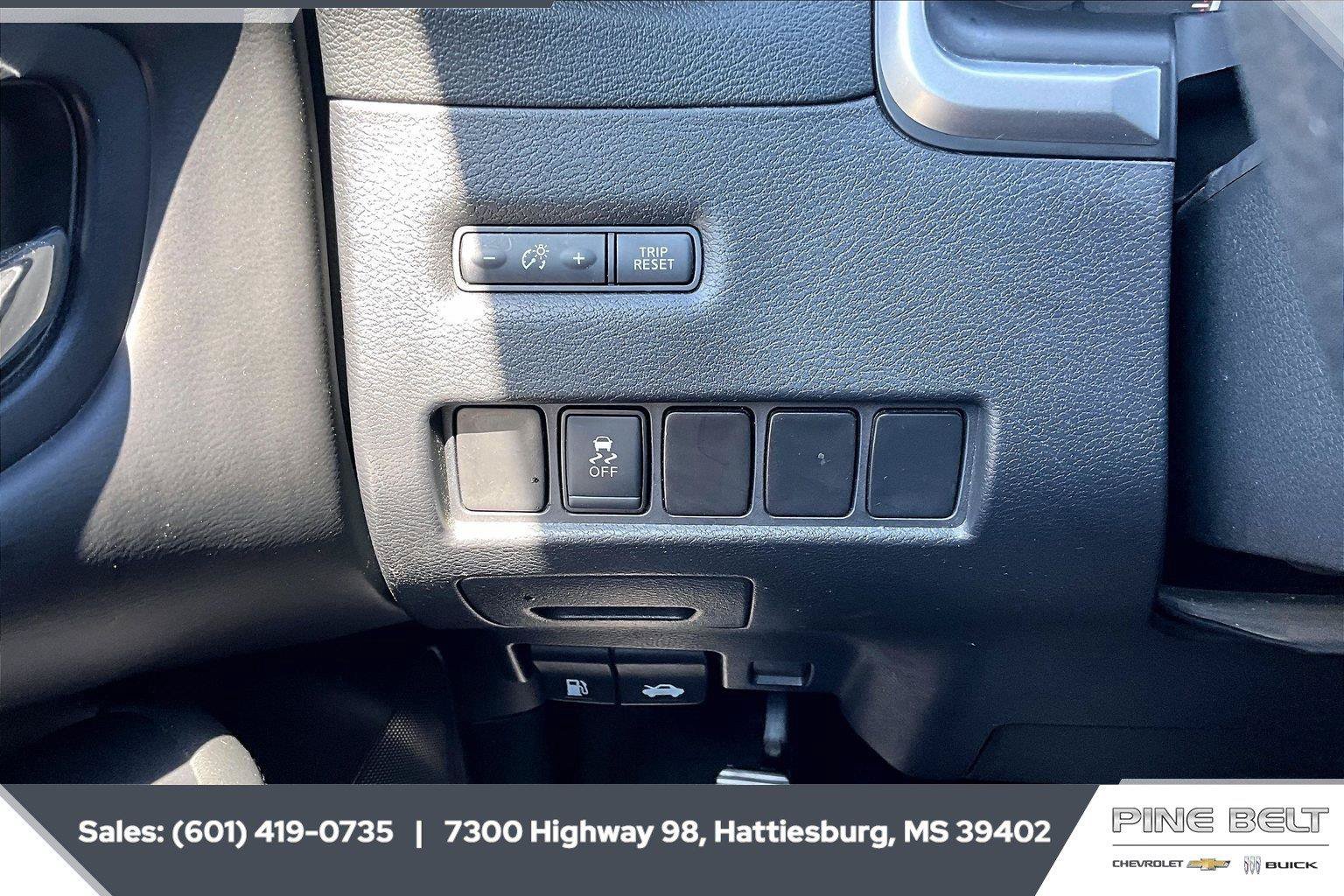 Used 2019 Nissan Murano S FWD image 23