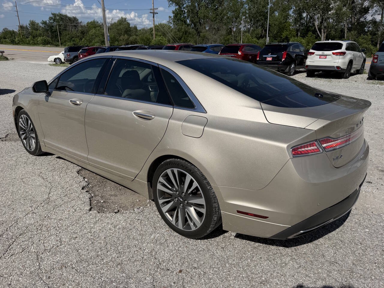 Used 2017 Lincoln MKZ Reserve w/ Climate Package FWD image 5