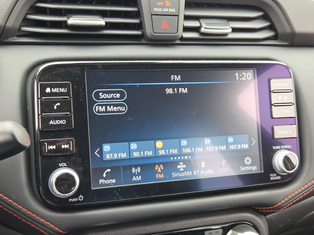 New 2025 Nissan Versa SR image 21