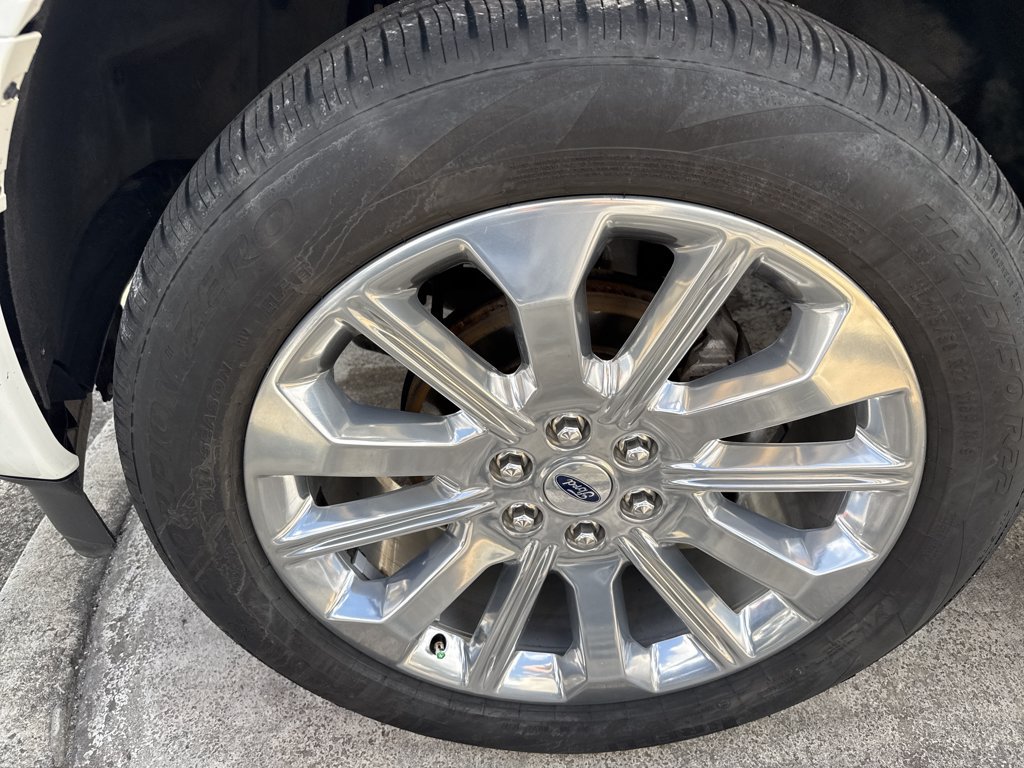 Used 2022 Ford F150 Limited AWD/4WD image 10