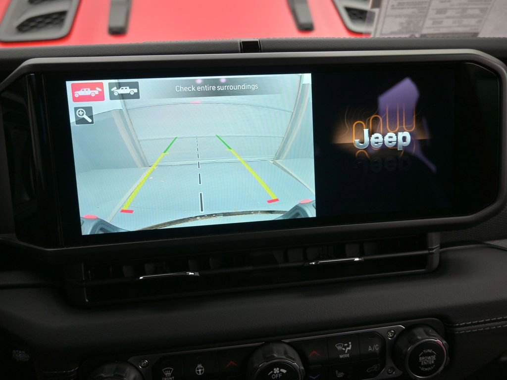 Used 2024 Jeep Gladiator Rubicon AWD/4WD image 35