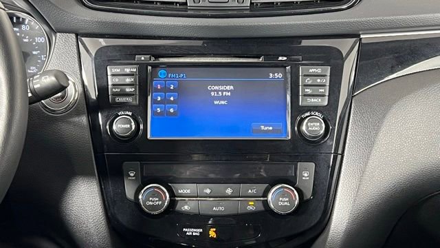 Used 2017 Nissan Rogue Sport SL w/ SL Premium Package image 28