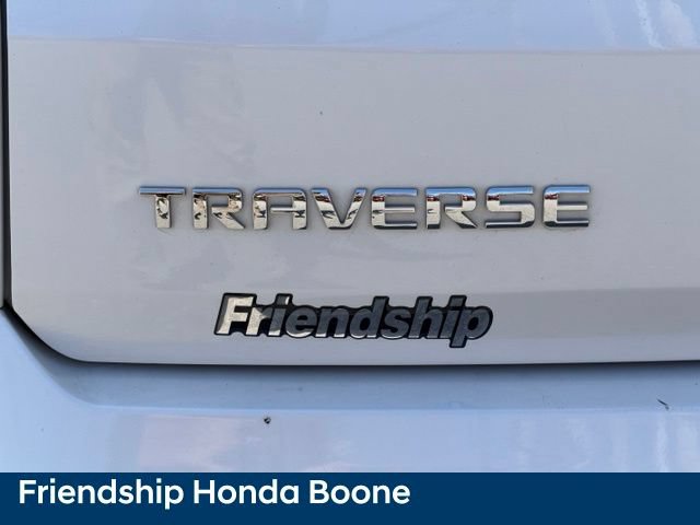 Used 2018 Chevrolet Traverse Premier w/ Driver Confidence II Package FWD image 12