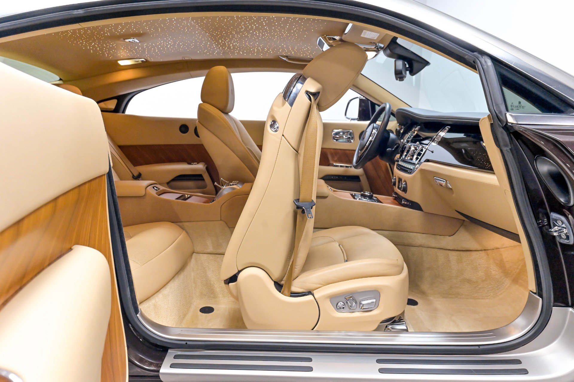 Used 2014 Rolls-Royce Wraith RWD image 29