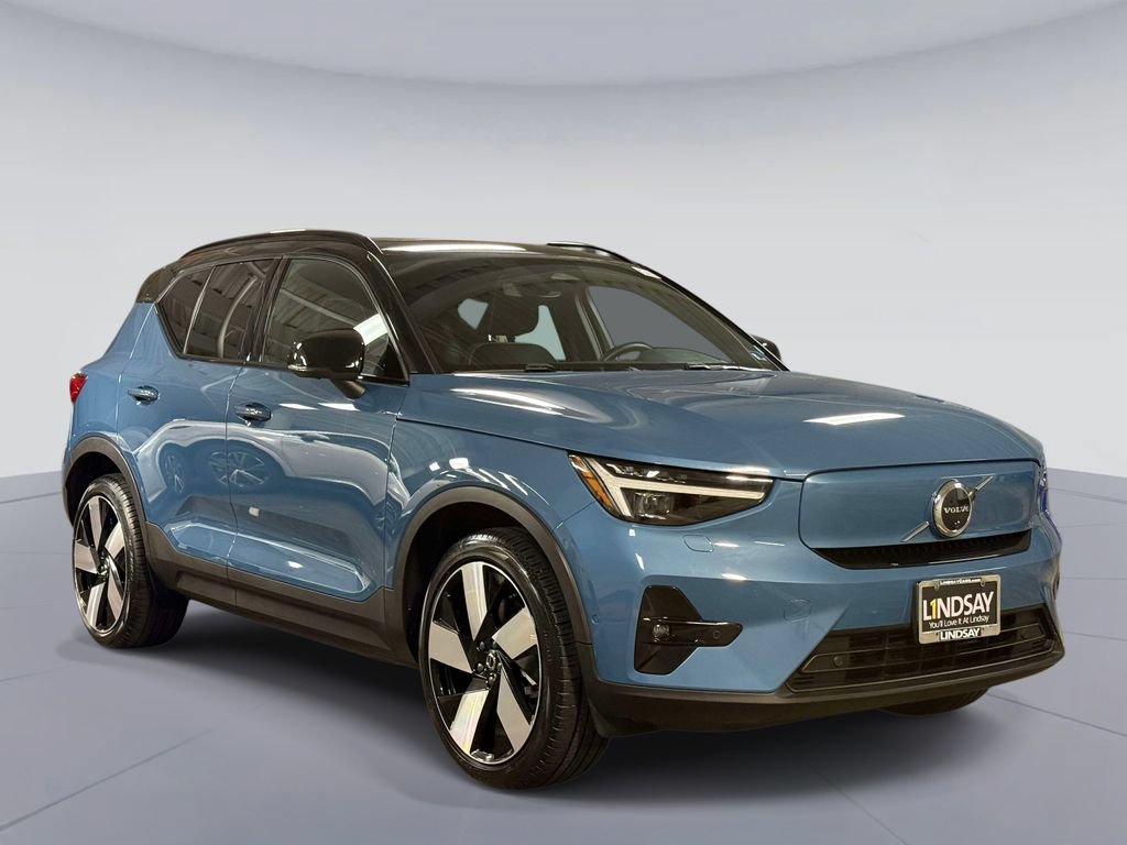 Used 2023 Volvo XC40 Recharge Ultimate w/ Protection Package Premier AWD/4WD image 9