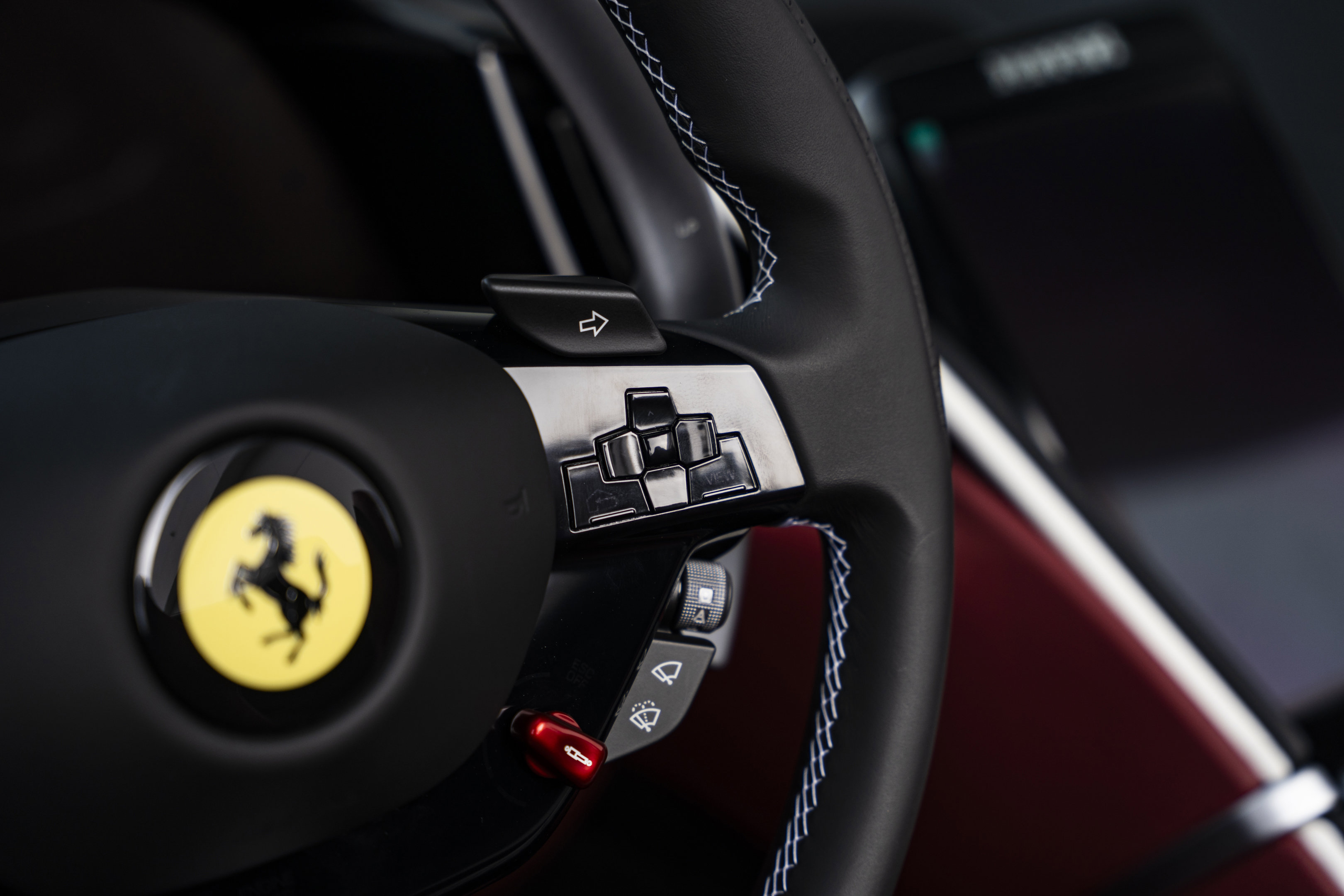 Used 2026 Ferrari Roma Spider RWD image 29