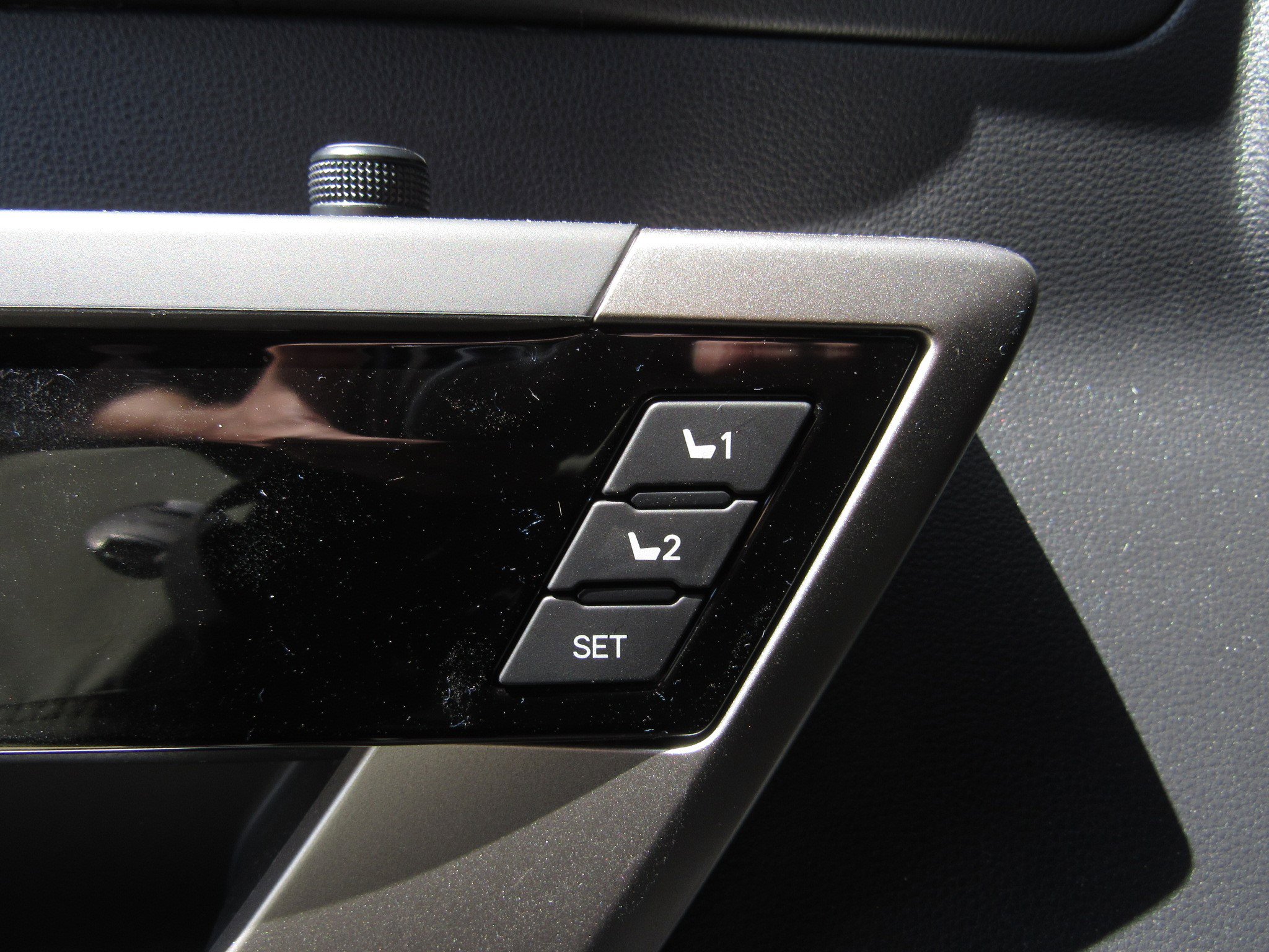 Used 2026 Toyota Sequoia Limited w/ TRD Off-Road Package AWD/4WD image 24