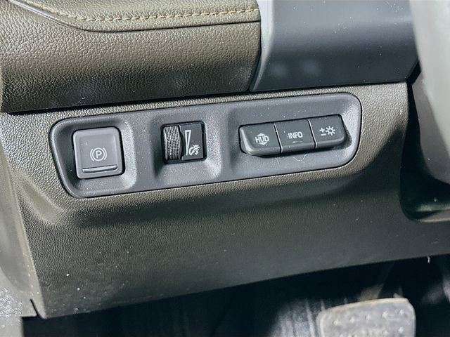Used 2022 GMC Acadia AT4 w/ Technology Package AWD/4WD image 14