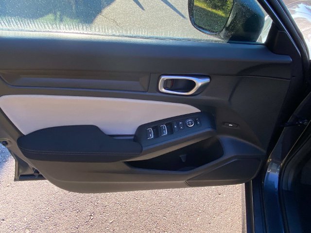 Used 2024 Honda Civic LX image 12