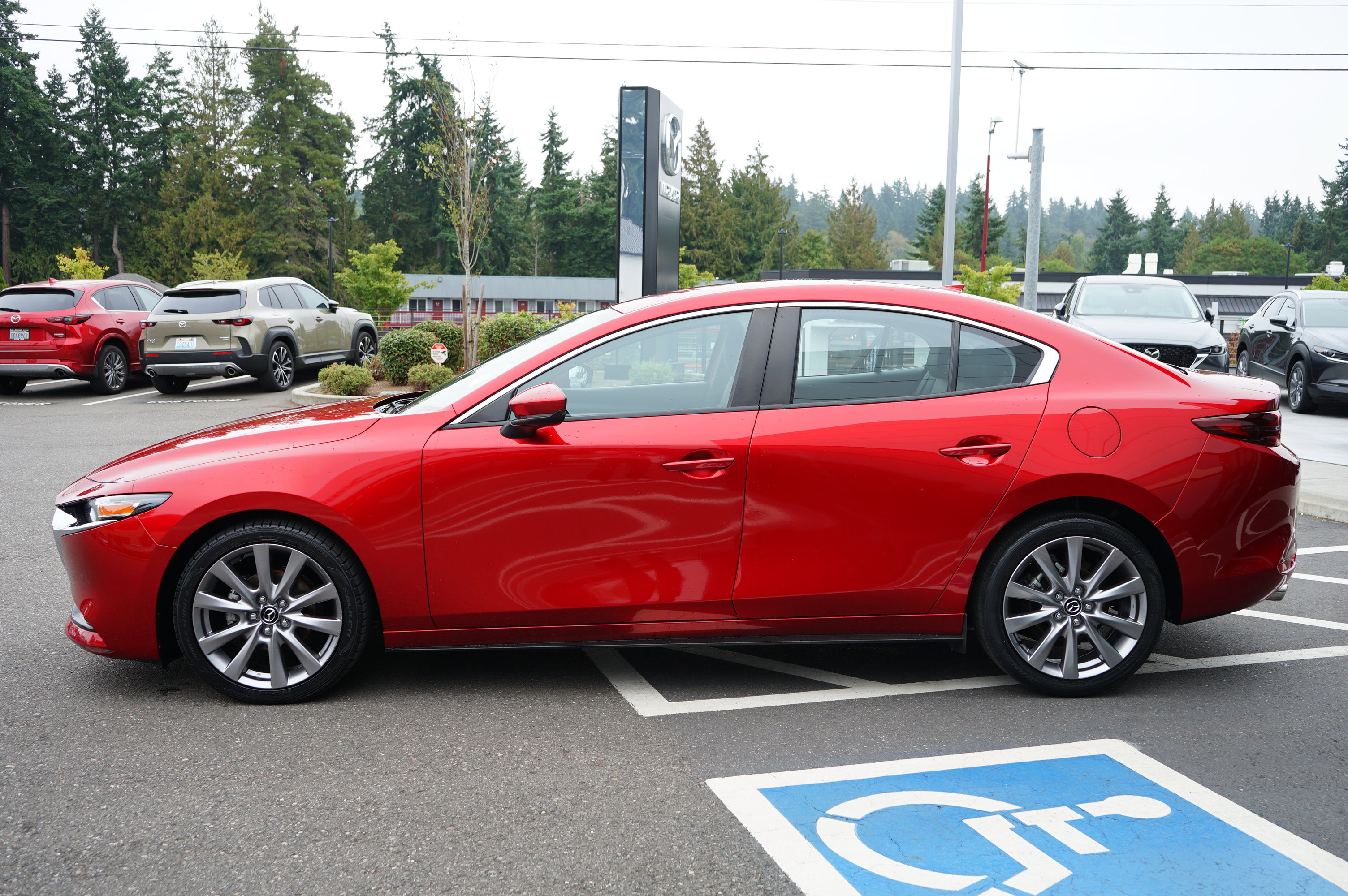Used 2020 MAZDA MAZDA3 Sedan w/ Preferred Package image 8