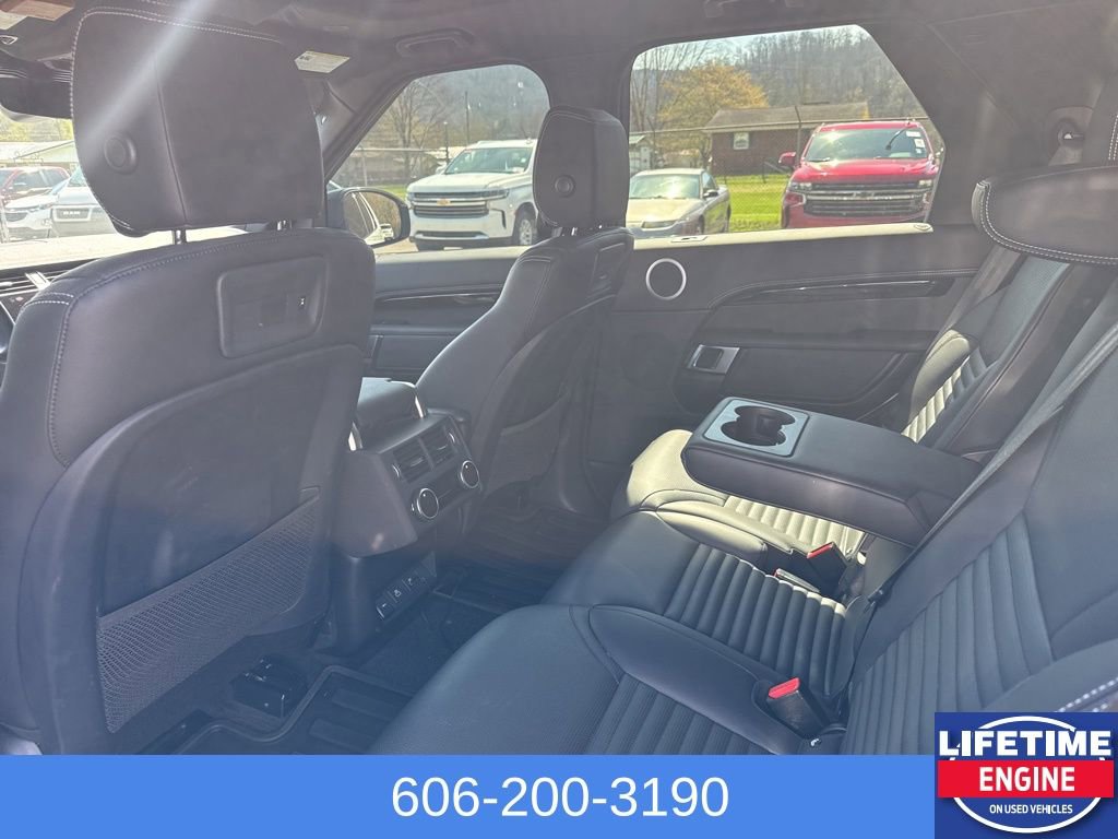Used 2023 Land Rover Discovery S R-Dynamic image 12
