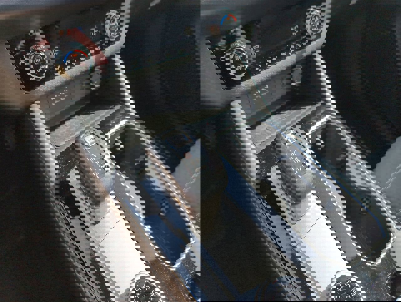 Used 2025 Mitsubishi Outlander Trail Edition image 23