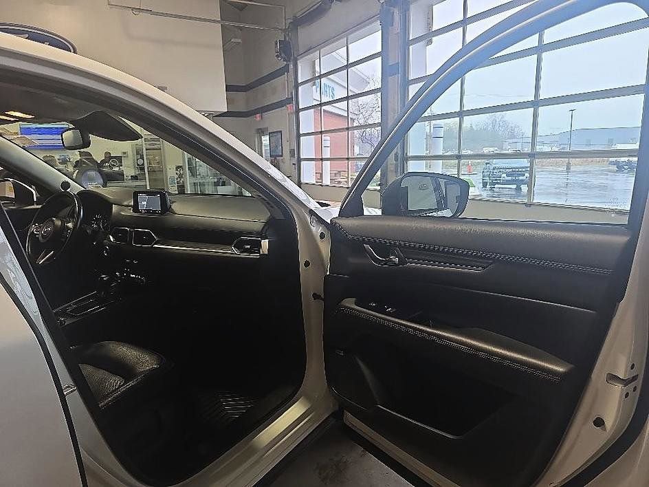 Used 2020 MAZDA CX-5 Grand Touring w/ GT Premium Package AWD/4WD image 39