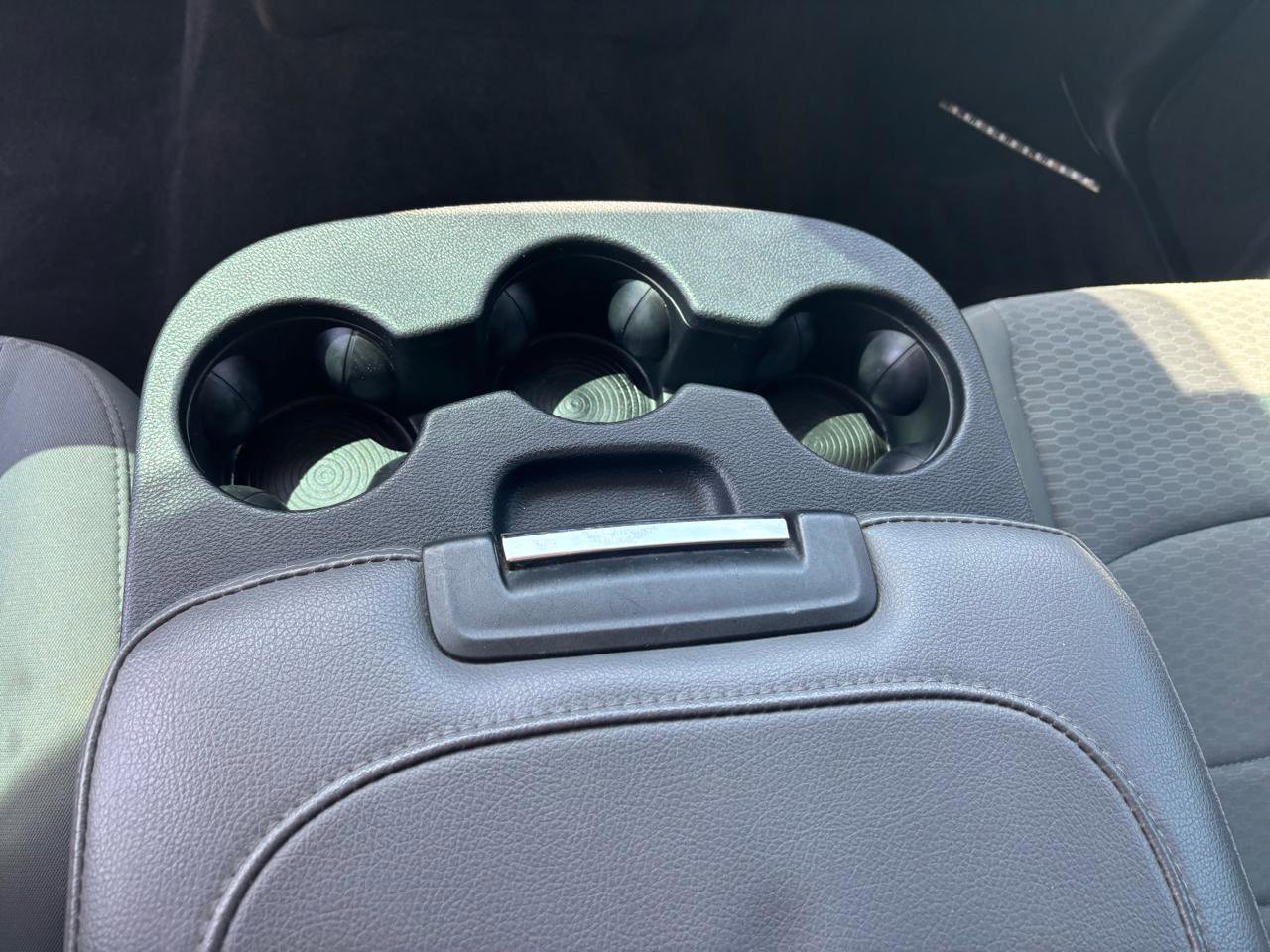 Used 2016 RAM 2500 Tradesman w/ Chrome Appearance Group image 18