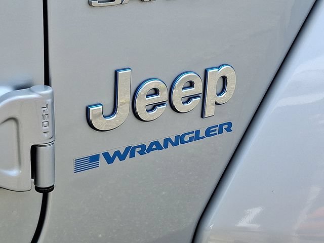 Used 2024 Jeep Wrangler Unlimited Sahara AWD/4WD image 29