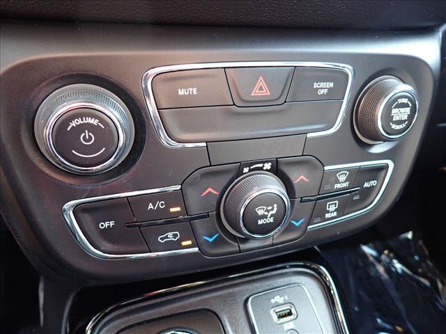 Used 2020 Jeep Compass Limited AWD/4WD image 20