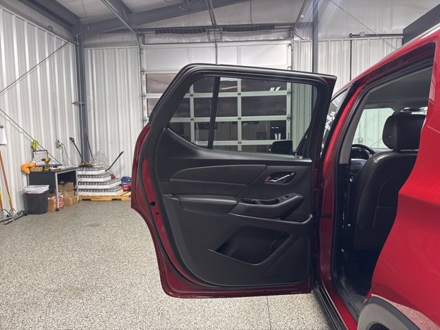 Used 2021 Chevrolet Traverse RS w/ LPO, Floor Liner Package image 18