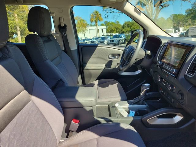 Used 2023 Nissan Frontier SV w/ SV Convenience Package image 32