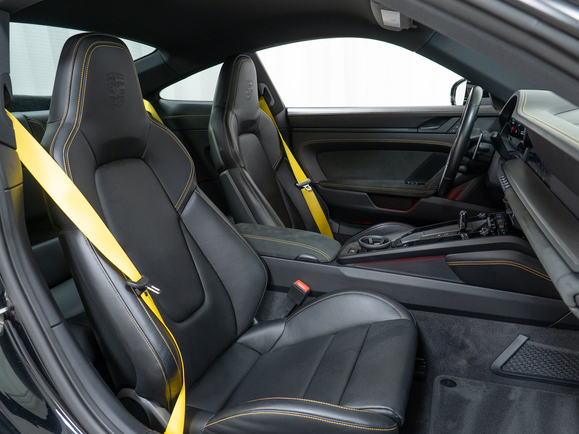 Certified 2023 Porsche 911 Carrera GTS RWD image 29