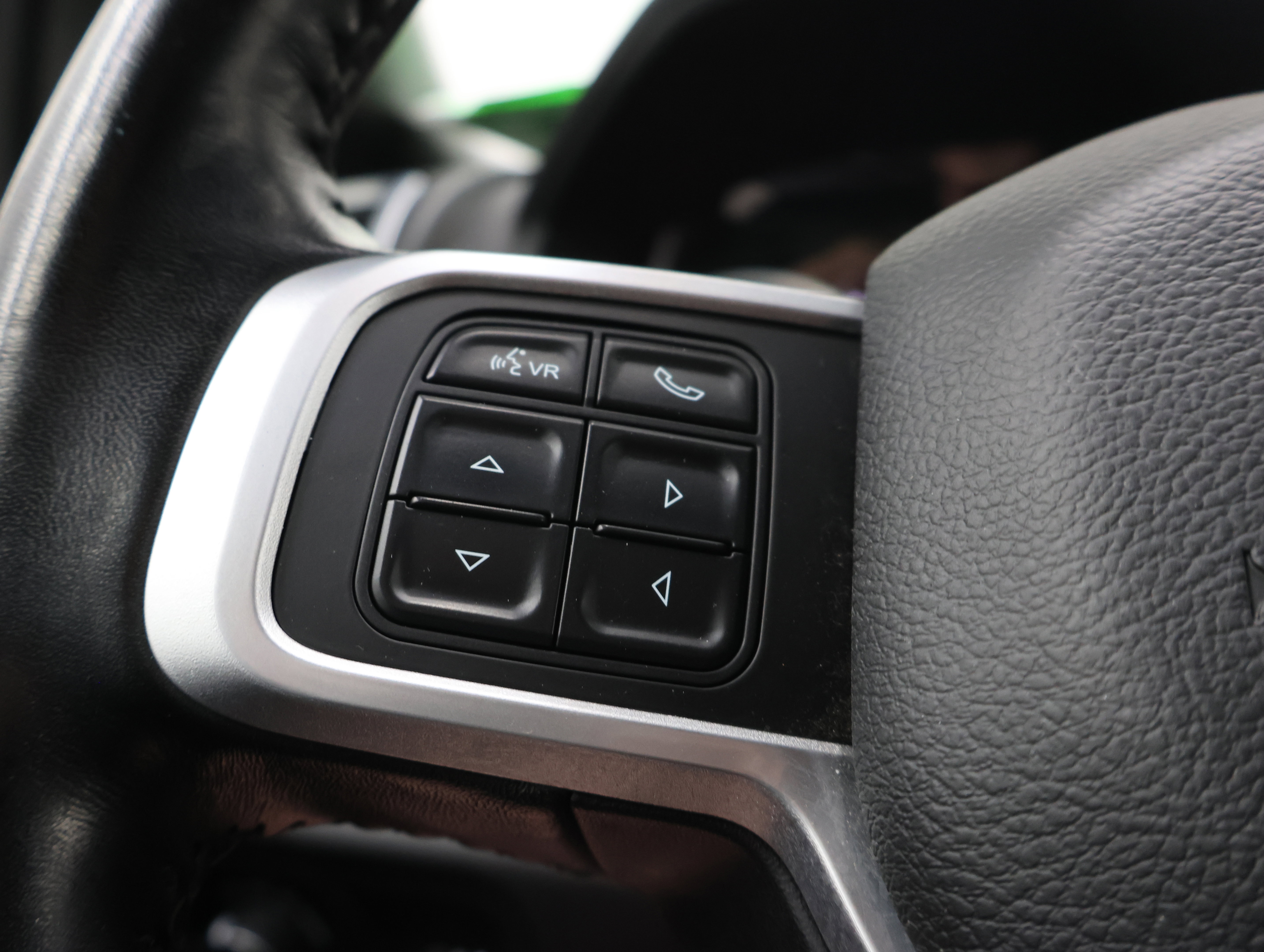Used 2021 RAM 2500 Big Horn w/ Night Edition AWD/4WD image 15