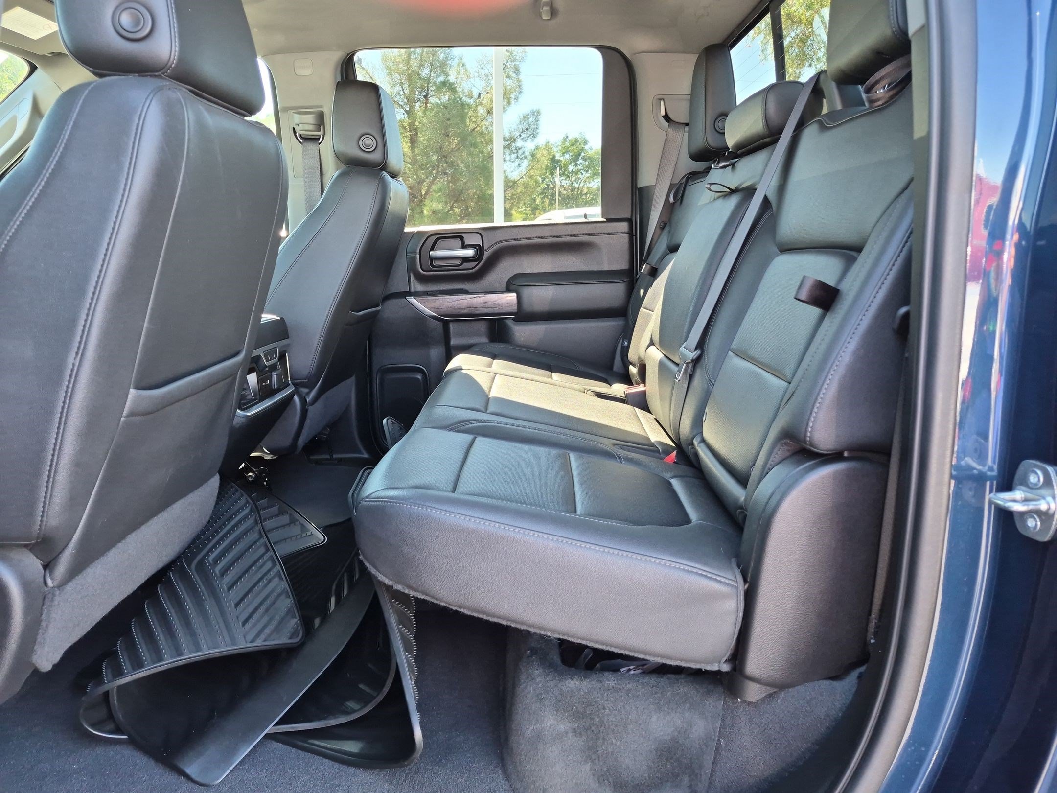 Used 2023 Chevrolet Silverado 3500 LTZ w/ LTZ Plus Package AWD/4WD image 26