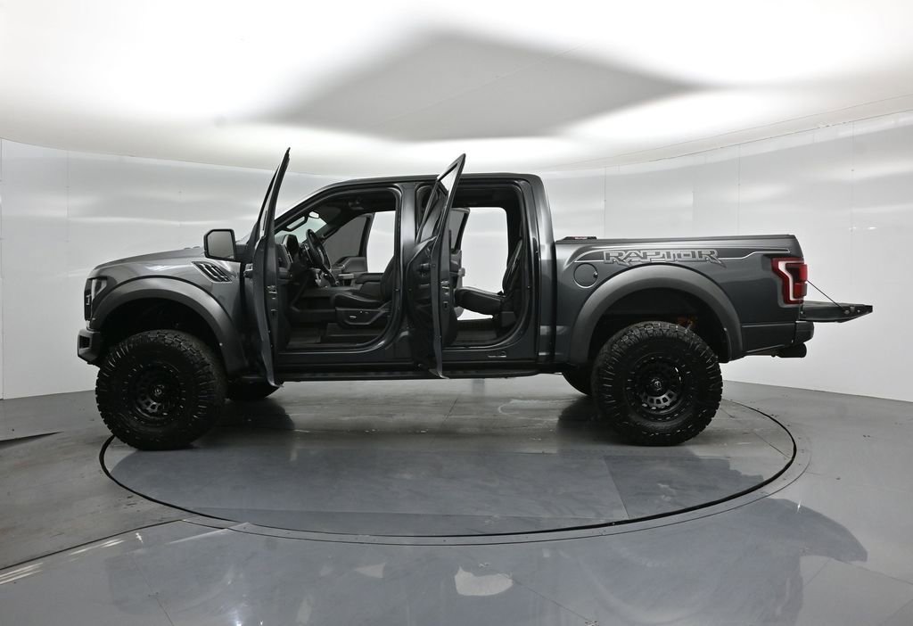 Used 2019 Ford F150 Raptor w/ Equipment Group 802A Luxury AWD/4WD image 37