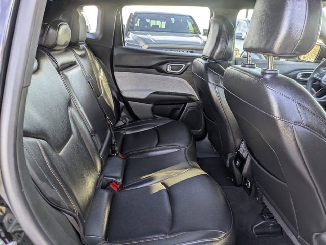 Used 2024 Jeep Compass Latitude image 30