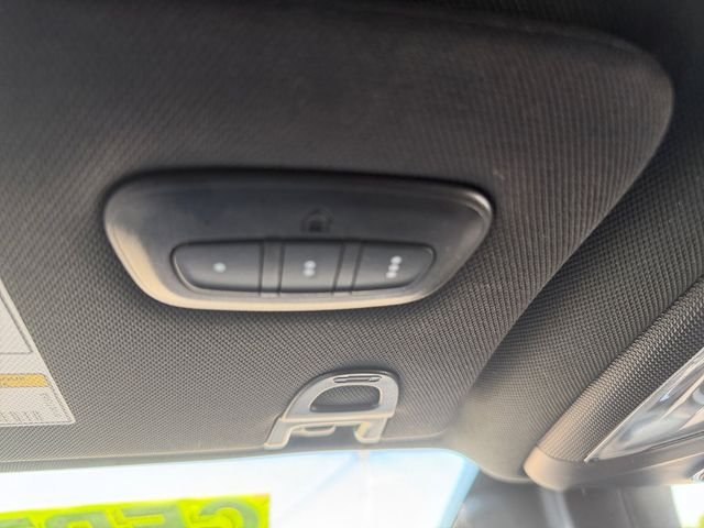 Used 2022 Jeep Compass Latitude w/ Sun and Sound Group AWD/4WD image 22