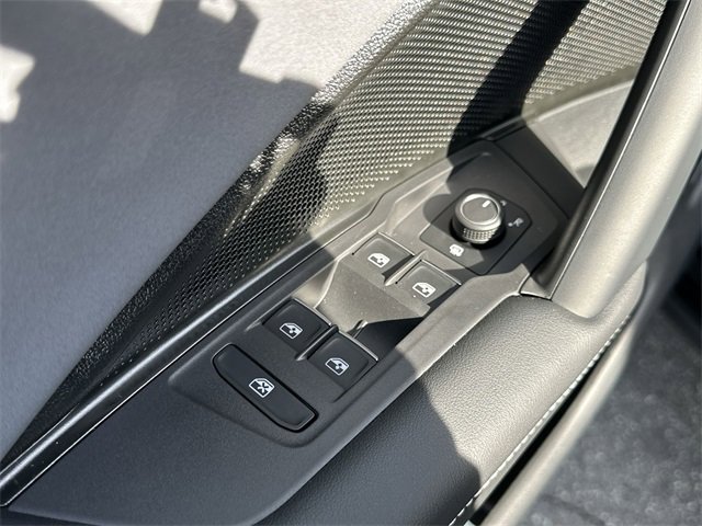 New 2026 Volkswagen Tiguan SE image 15