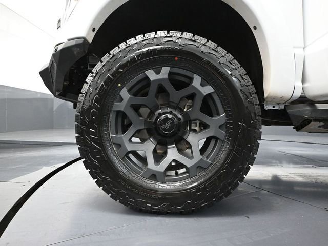 Used 2021 Ford F150 Lariat w/ Equipment Group 502A High image 19