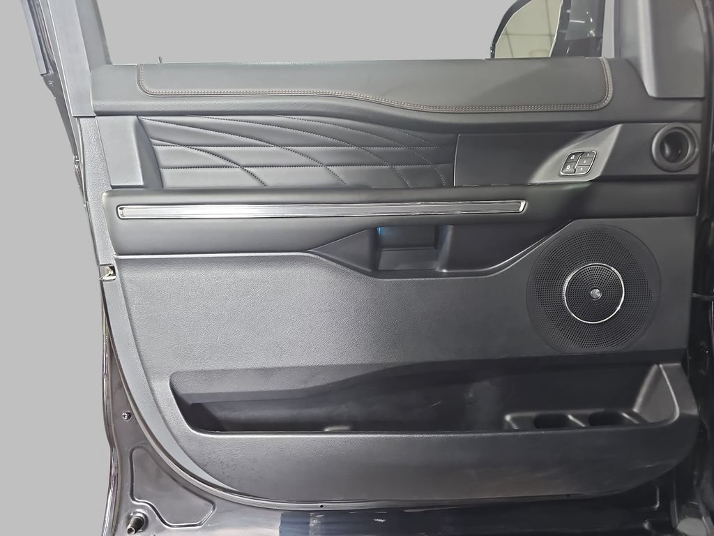 Used 2019 Ford Expedition Platinum AWD/4WD image 33