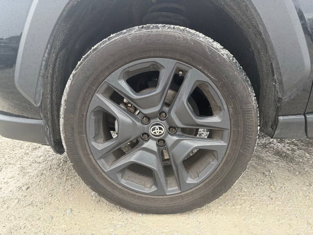 Used 2024 Toyota RAV4 Adventure image 14