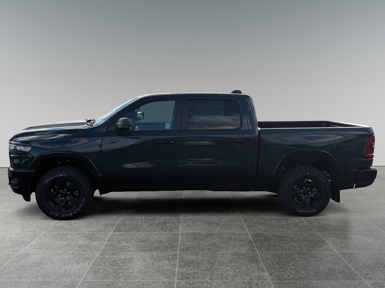 New 2027 RAM 1500 4x4 Crew Cab image 2
