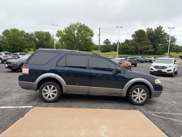 Used 2008 Ford Taurus X SEL FWD image 4