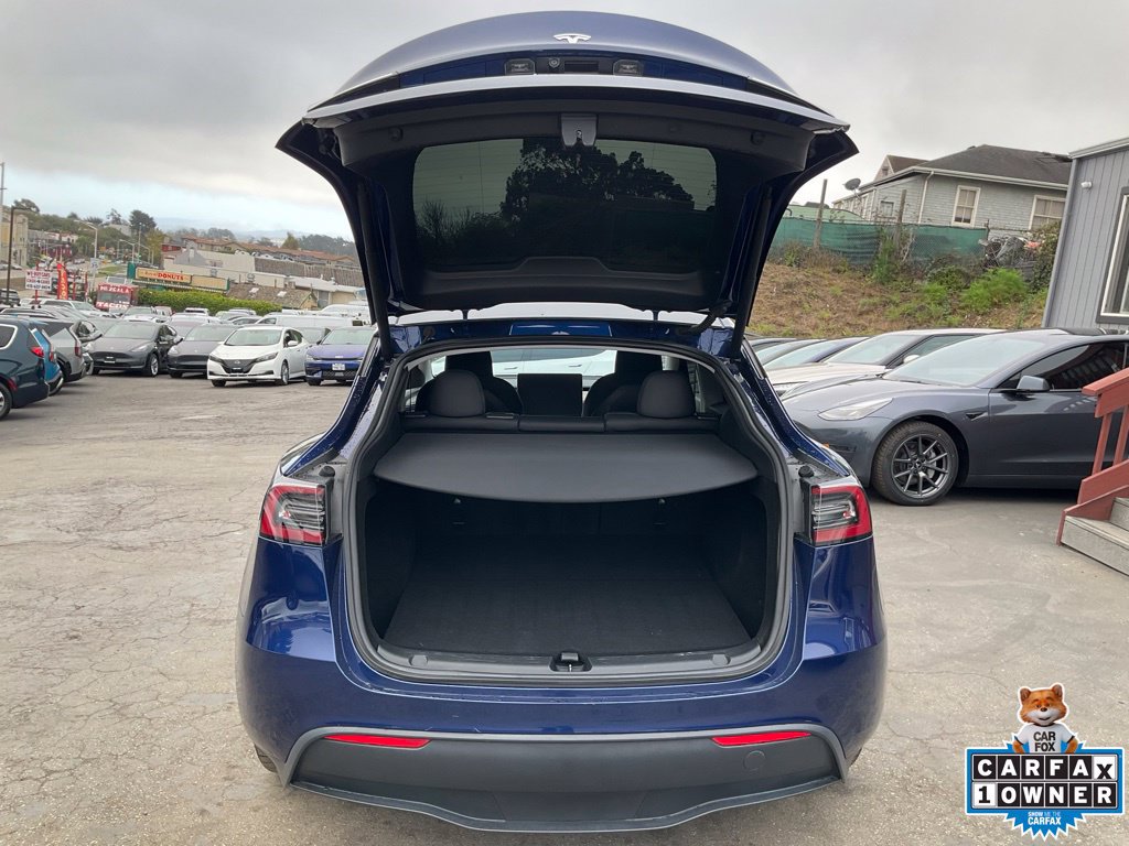 Used 2023 Tesla Model Y Long Range AWD/4WD image 10