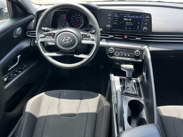 Used 2023 Hyundai Elantra SEL FWD image 13