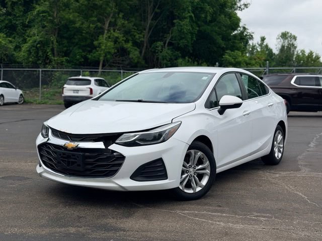 Used 2019 Chevrolet Cruze LT w/ LT Fleet Convenience Package FWD image 2