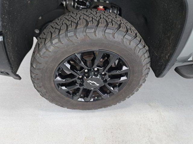 Used 2025 Chevrolet Silverado 2500 LT w/ Trail Boss Package AWD/4WD image 26