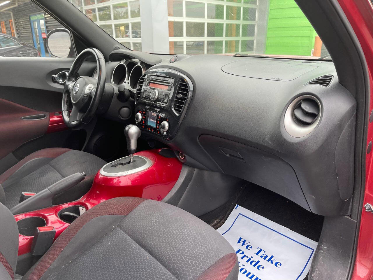 Used 2012 Nissan Juke SV image 16