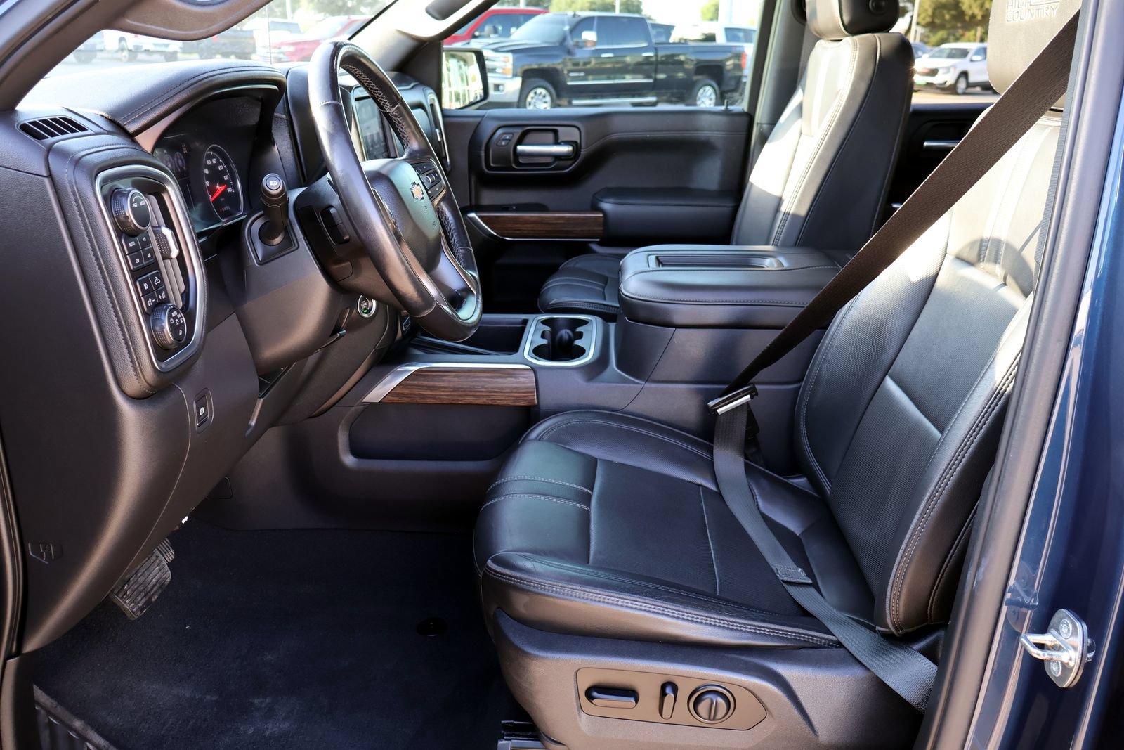 Used 2020 Chevrolet Silverado 1500 High Country AWD/4WD image 17