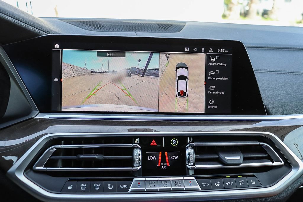 Used 2023 BMW X6 xDrive40i w/ Climate Comfort Package image 27