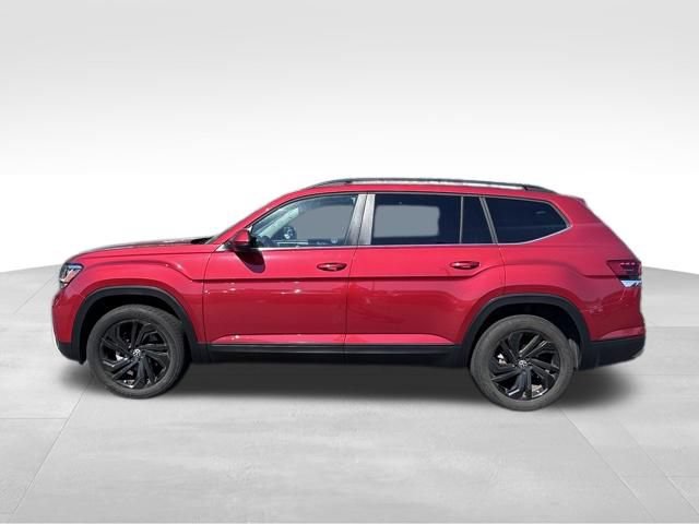 Used 2023 Volkswagen Atlas SE w/ Black Wheel Package FWD image 3