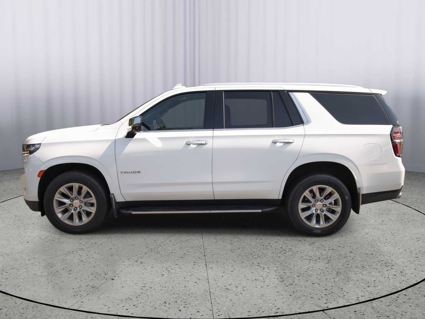 Used 2024 Chevrolet Tahoe Premier AWD/4WD image 21