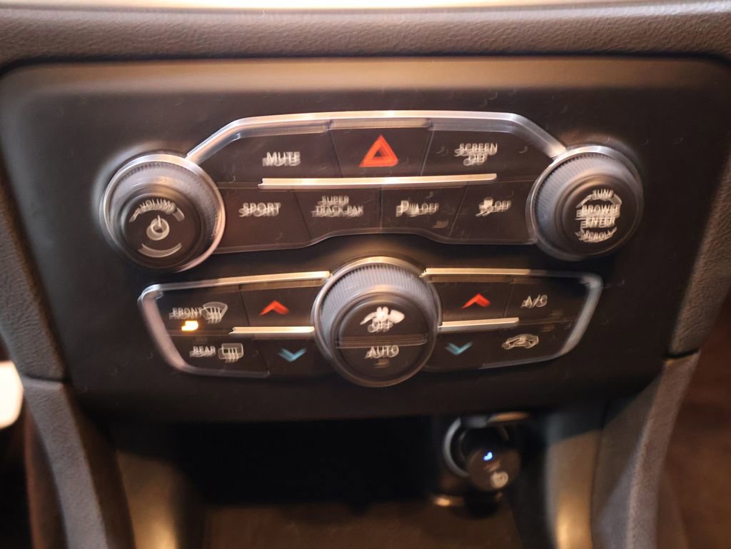 Used 2018 Dodge Charger GT image 27